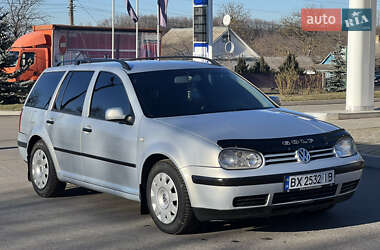 Універсал Volkswagen Golf 2000 в Вінниці