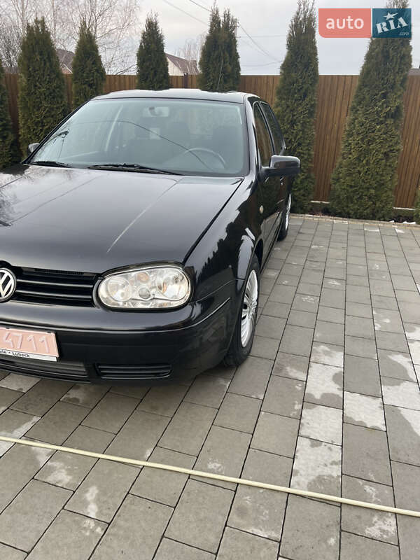 Хэтчбек Volkswagen Golf 1999 в Горохове