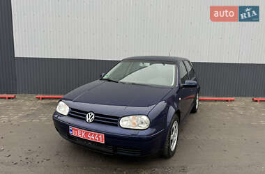 Хетчбек Volkswagen Golf 2003 в Луцьку