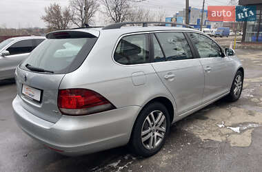 Універсал Volkswagen Golf 2010 в Сумах