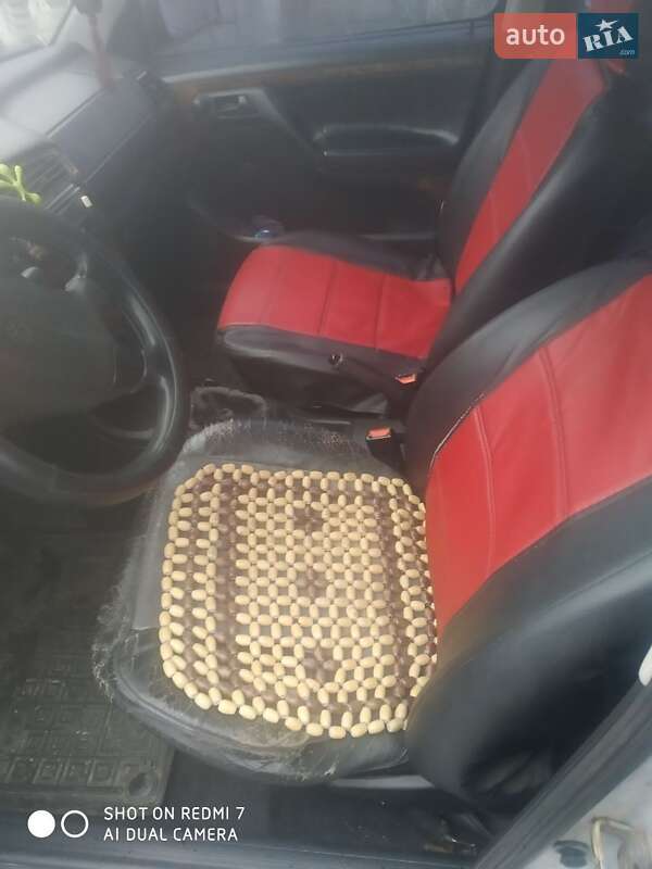 Хетчбек Volkswagen Golf 1998 в Тетієві