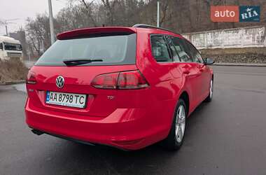 Універсал Volkswagen Golf 2015 в Києві