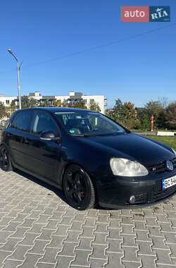 Хетчбек Volkswagen Golf 2005 в Львові