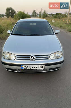 Хетчбек Volkswagen Golf 2002 в Черкасах