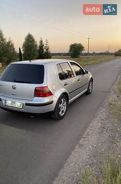 Хетчбек Volkswagen Golf 2002 в Черкасах