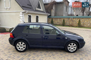 Хетчбек Volkswagen Golf 2003 в Могилів-Подільському