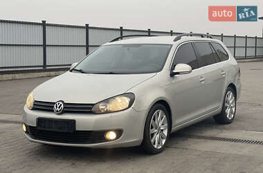 Універсал Volkswagen Golf 2010 в Луцьку