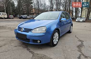 Хетчбек Volkswagen Golf 2004 в Харкові