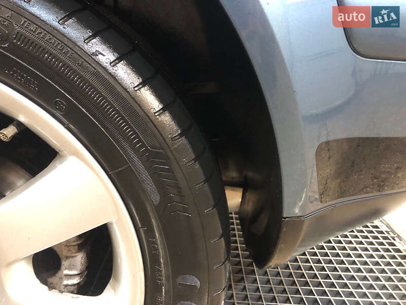 Хетчбек Volkswagen Golf 2003 в Золотоноші