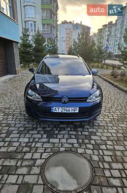 Універсал Volkswagen Golf 2015 в Івано-Франківську