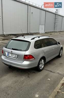 Універсал Volkswagen Golf 2008 в Києві