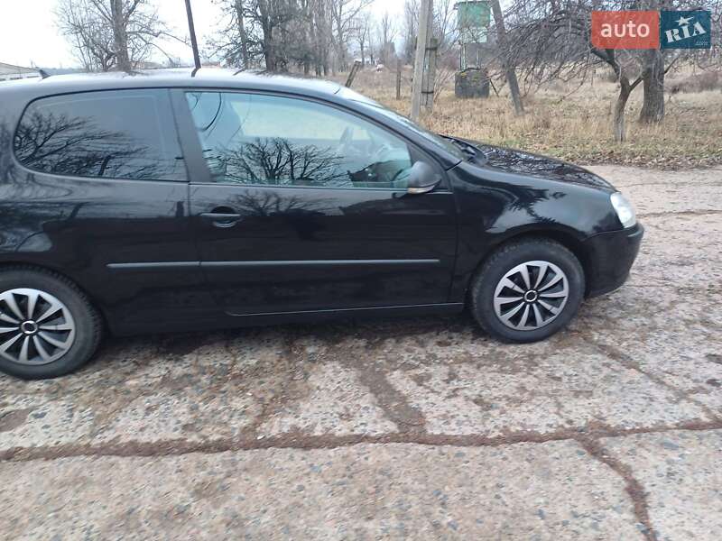 Хэтчбек Volkswagen Golf 2007 в Ананьеве