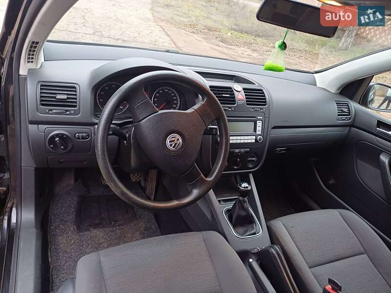Хэтчбек Volkswagen Golf 2007 в Ананьеве