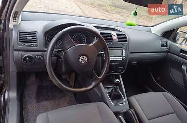 Хэтчбек Volkswagen Golf 2007 в 