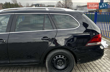 Універсал Volkswagen Golf 2011 в 