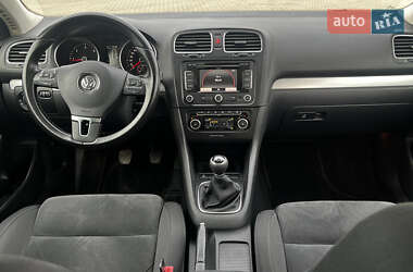 Універсал Volkswagen Golf 2011 в 