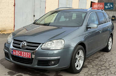 Універсал Volkswagen Golf 2009 в Рівному