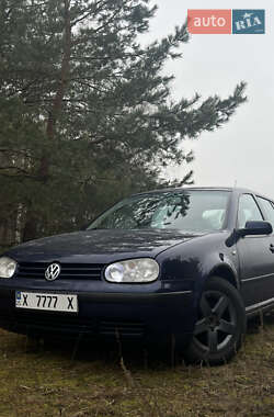 Хетчбек Volkswagen Golf 2002 в Чернігові