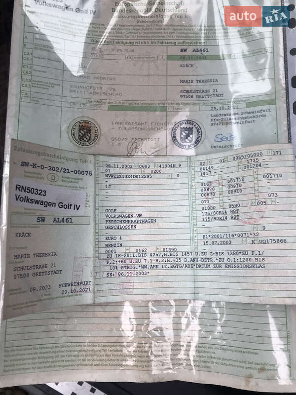 Хетчбек Volkswagen Golf 2003 в Снятині