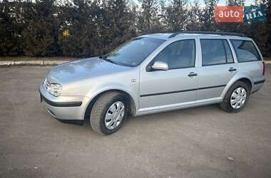 Універсал Volkswagen Golf 2000 в Турійську