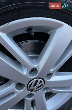 Универсал Volkswagen Golf 2012 в 