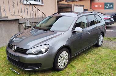 Універсал Volkswagen Golf 2010 в Черкасах