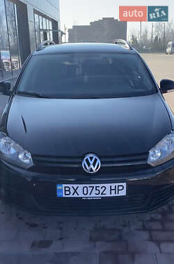 Универсал Volkswagen Golf 2010 в 