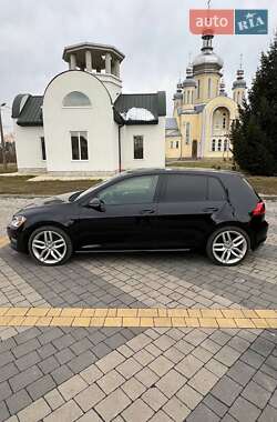 Хетчбек Volkswagen Golf 2016 в Львові