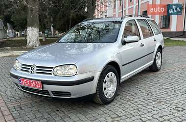 Универсал Volkswagen Golf 2003 в Тульчине