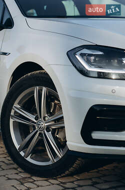 Универсал Volkswagen Golf 2017 в 
