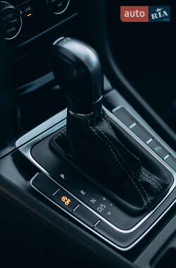 Универсал Volkswagen Golf 2017 в 