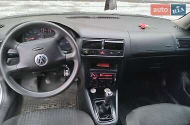 Универсал Volkswagen Golf 2001 в Калуше