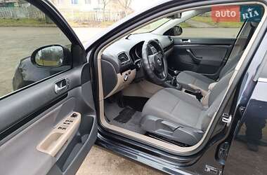 Универсал Volkswagen Golf 2011 в 