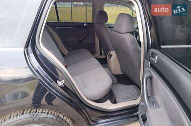 Универсал Volkswagen Golf 2011 в 