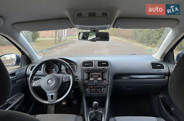 Универсал Volkswagen Golf 2011 в Ровно