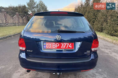 Универсал Volkswagen Golf 2011 в Ровно