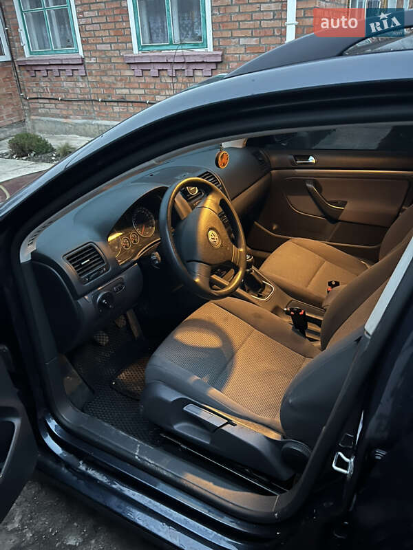 Універсал Volkswagen Golf 2009 в Вінниці