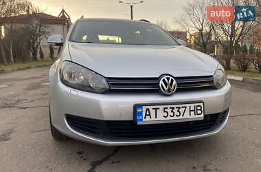 Универсал Volkswagen Golf 2012 в Калуше