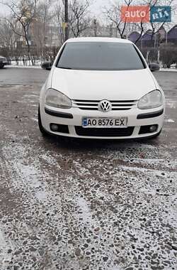 Хетчбек Volkswagen Golf 2006 в Іршаві