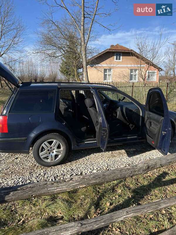 Универсал Volkswagen Golf 2001 в Ивано-Франковске