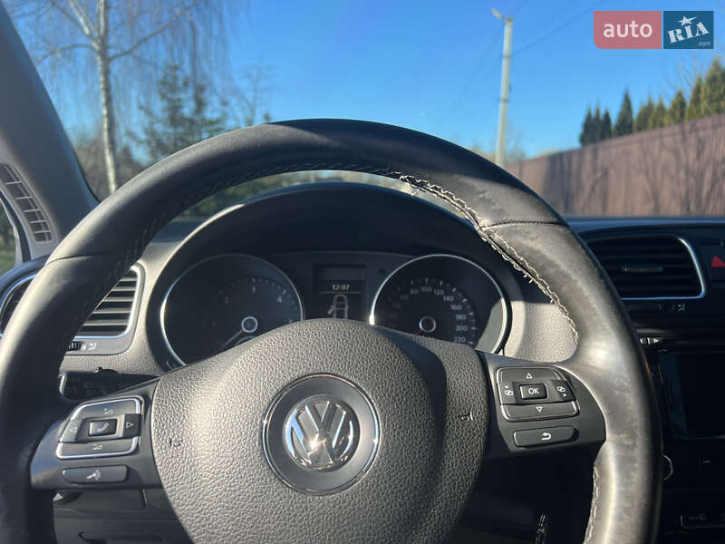 Універсал Volkswagen Golf 2011 в Радивиліві