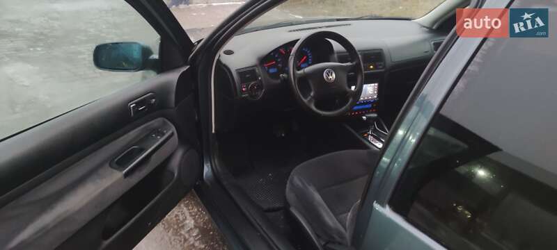 Хэтчбек Volkswagen Golf 1999 в Львове