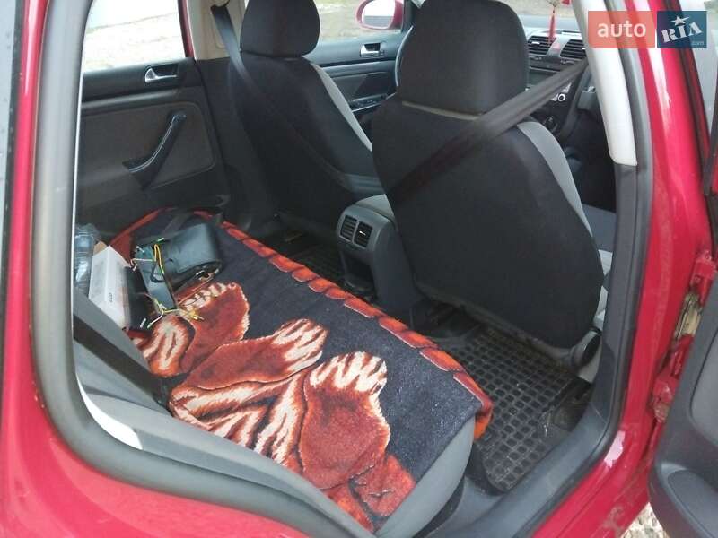 Универсал Volkswagen Golf 2007 в Новой Ушице