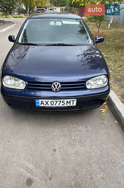 Хэтчбек Volkswagen Golf 2000 в Чугуеве