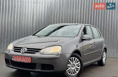 Хетчбек Volkswagen Golf 2005 в Березані