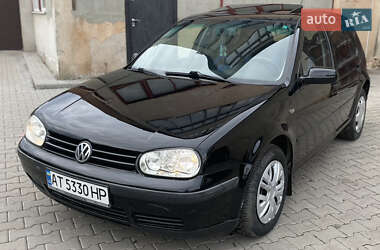 Хэтчбек Volkswagen Golf 1998 в 