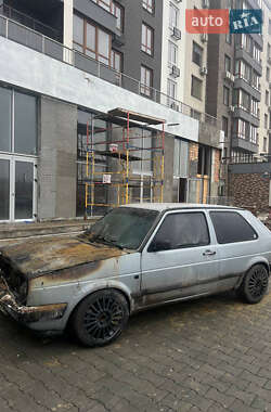 Хэтчбек Volkswagen Golf 1988 в 