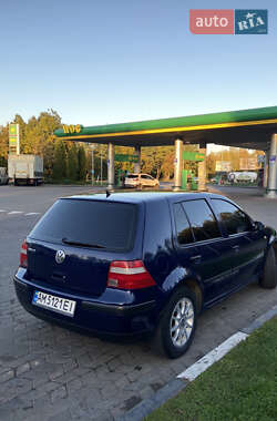 Хетчбек Volkswagen Golf 2002 в Рівному