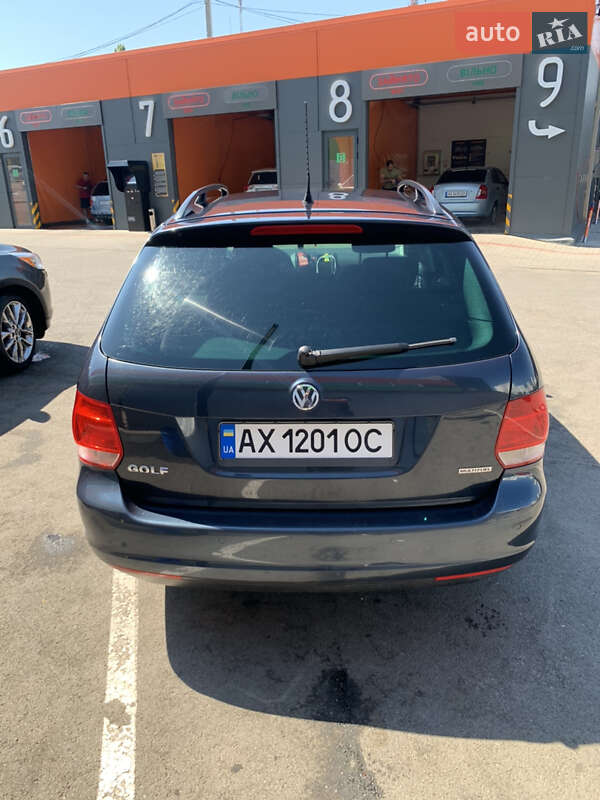 Універсал Volkswagen Golf 2009 в Харкові