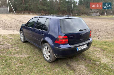 Хетчбек Volkswagen Golf 2002 в Кременці